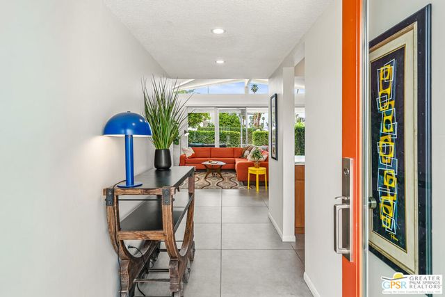 344 E Avenida Granada, Palm Springs, CA 92264