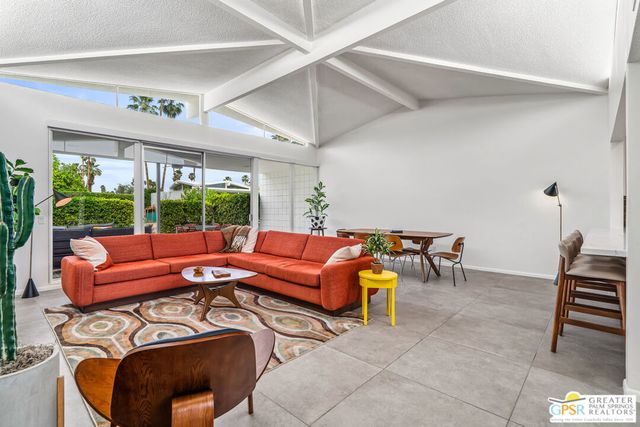 344 E Avenida Granada, Palm Springs, CA 92264