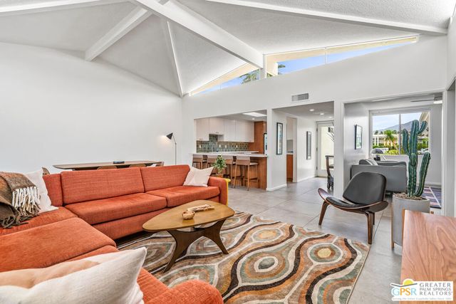 344 E Avenida Granada, Palm Springs, CA 92264