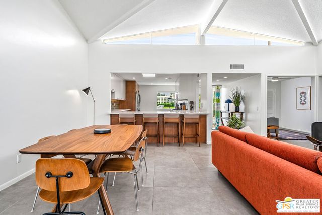 344 E Avenida Granada, Palm Springs, CA 92264