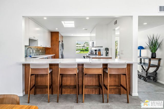 344 E Avenida Granada, Palm Springs, CA 92264