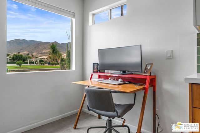 344 E Avenida Granada, Palm Springs, CA 92264