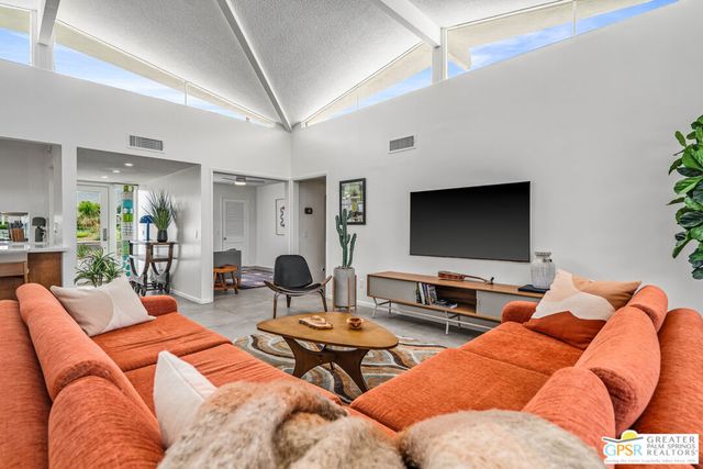 344 E Avenida Granada, Palm Springs, CA 92264