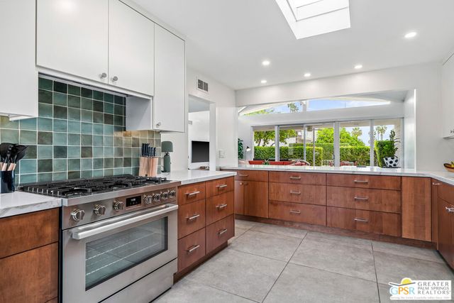 344 E Avenida Granada, Palm Springs, CA 92264