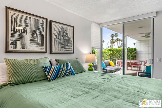 344 E Avenida Granada, Palm Springs, CA 92264