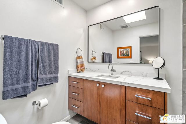 344 E Avenida Granada, Palm Springs, CA 92264