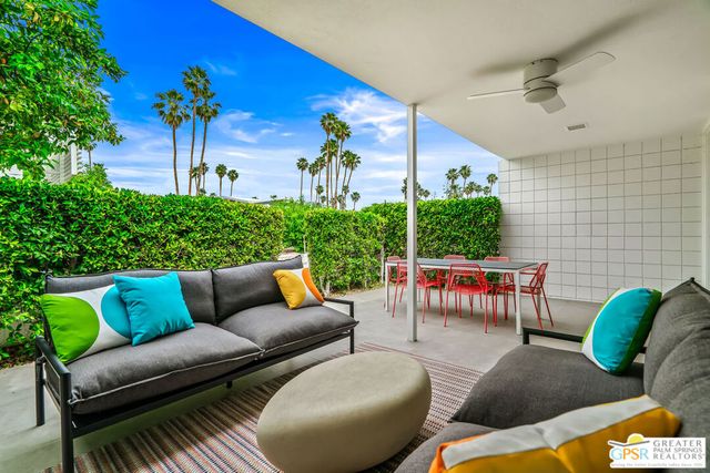 344 E Avenida Granada, Palm Springs, CA 92264