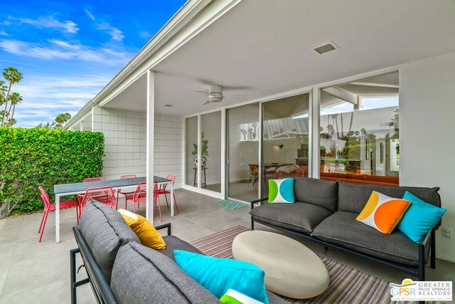 344 E Avenida Granada, Palm Springs, CA 92264