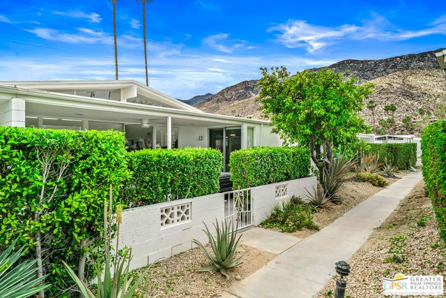 344 E Avenida Granada, Palm Springs, CA 92264