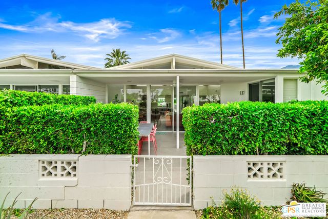 344 E Avenida Granada, Palm Springs, CA 92264