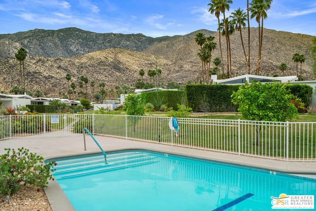 344 E Avenida Granada, Palm Springs, CA 92264