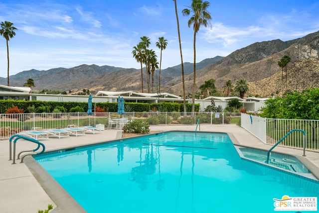 344 E Avenida Granada, Palm Springs, CA 92264