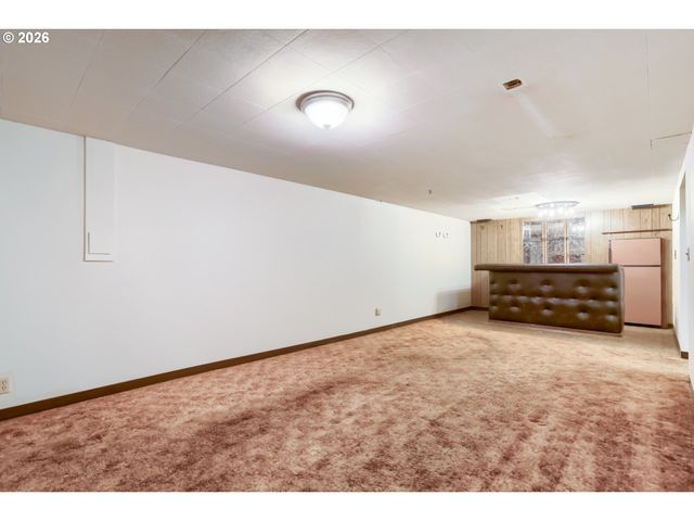 1103 Se 120TH Ave, Portland, OR 97216