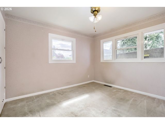 1103 Se 120TH Ave, Portland, OR 97216