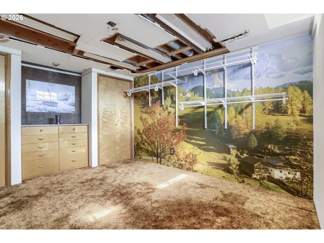 1103 Se 120TH Ave, Portland, OR 97216