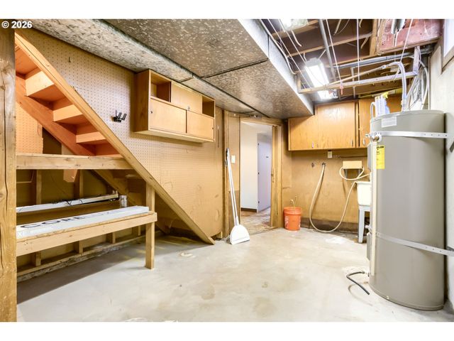 1103 Se 120TH Ave, Portland, OR 97216