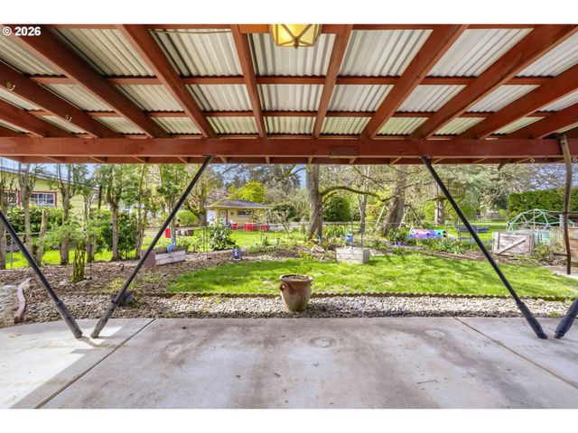 1103 Se 120TH Ave, Portland, OR 97216