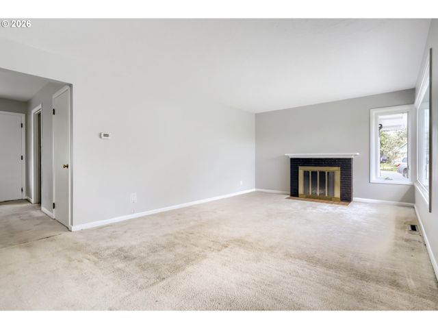 1103 Se 120TH Ave, Portland, OR 97216