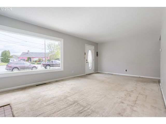 1103 Se 120TH Ave, Portland, OR 97216