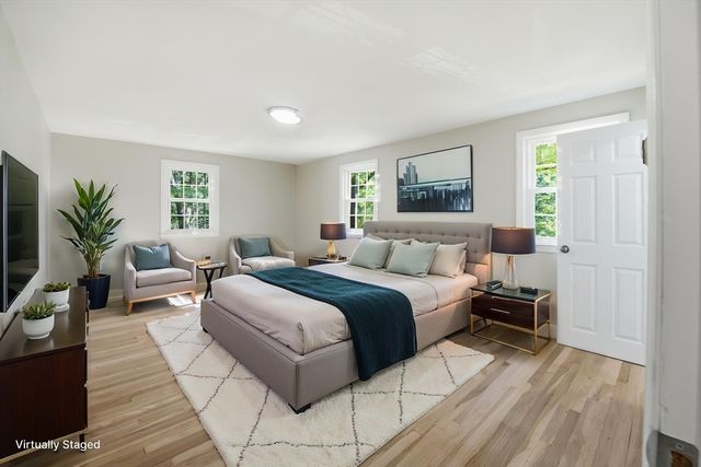 3 Jonathan Ln, Chelmsford, MA 01824