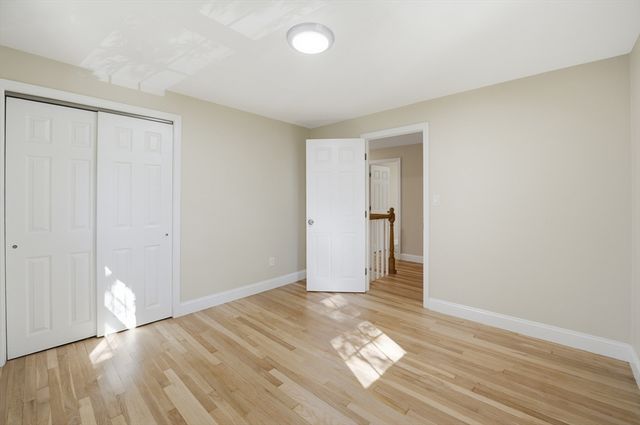 3 Jonathan Ln, Chelmsford, MA 01824