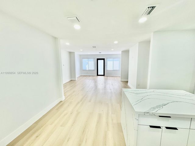 4131 NW 11th Pl, Miami, FL 33127