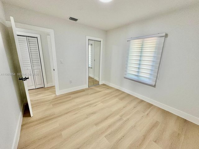 4131 NW 11th Pl, Miami, FL 33127