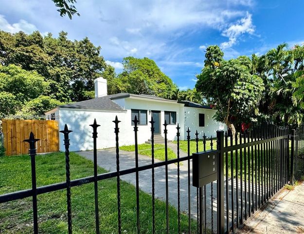 4131 NW 11th Pl, Miami, FL 33127