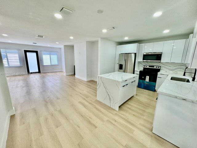 4131 NW 11th Pl, Miami, FL 33127