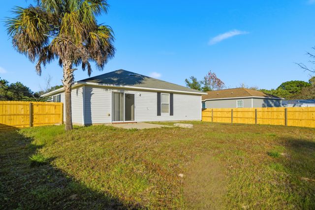 5301 Fargo Court, Gulf Breeze, FL 32563