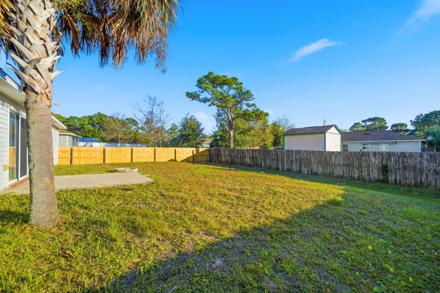 5301 Fargo Court, Gulf Breeze, FL 32563