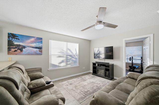 5301 Fargo Court, Gulf Breeze, FL 32563