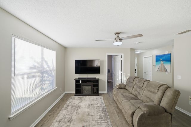 5301 Fargo Court, Gulf Breeze, FL 32563