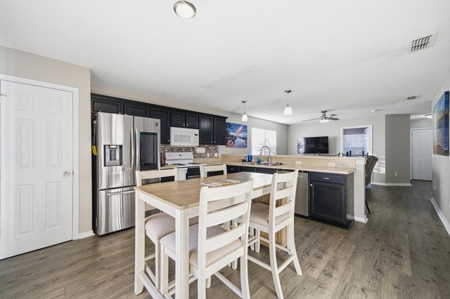 5301 Fargo Court, Gulf Breeze, FL 32563