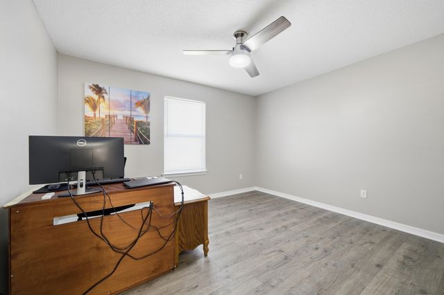 5301 Fargo Court, Gulf Breeze, FL 32563