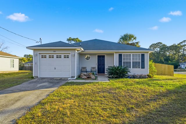 5301 Fargo Court, Gulf Breeze, FL 32563