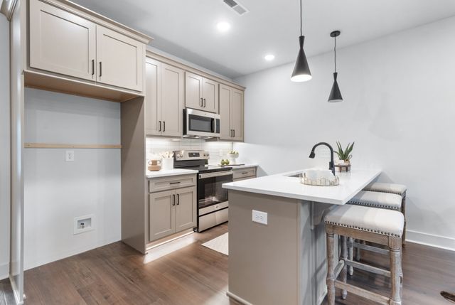 58 HOLLAND PARK WEST, Clarksville, TN 37043