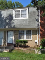 8422 NORWOOD DR #8422, Millersville, MD 21108