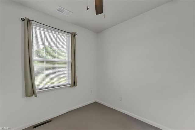 279 Brittlebrush DR, Portsmouth, VA 23701