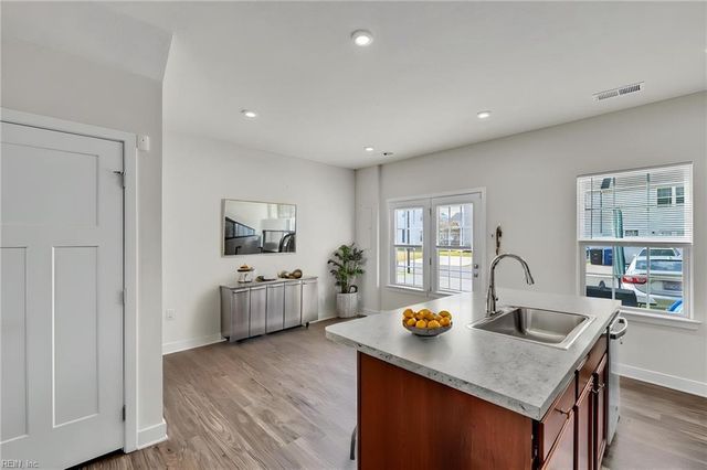 279 Brittlebrush DR, Portsmouth, VA 23701