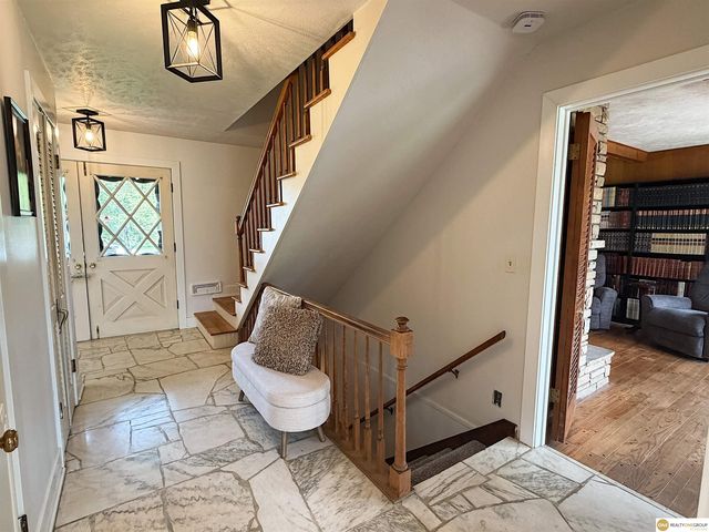 1016 Meadow Road, Omaha, NE 68154