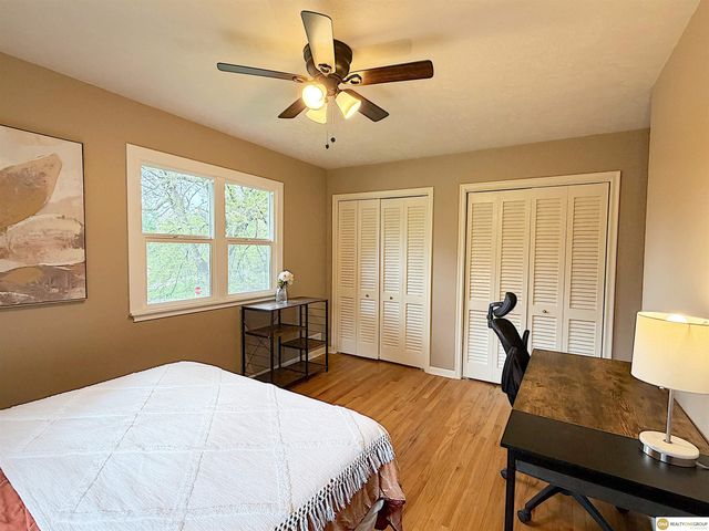 1016 Meadow Road, Omaha, NE 68154