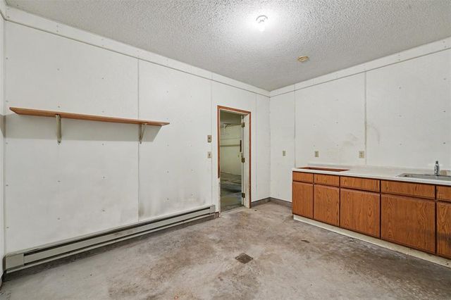 137 Canterbury Road, Eau Claire, WI 54701