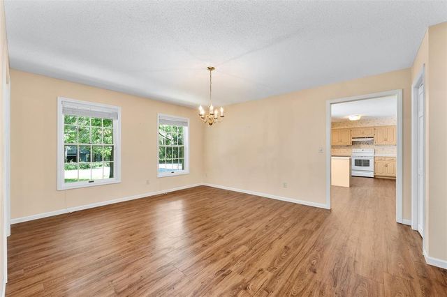 137 Canterbury Road, Eau Claire, WI 54701