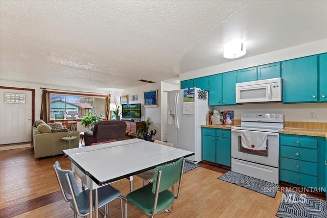 8260 W Holbrook St., Boise, ID 83704