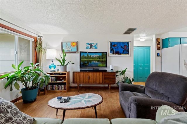 8260 W Holbrook St., Boise, ID 83704