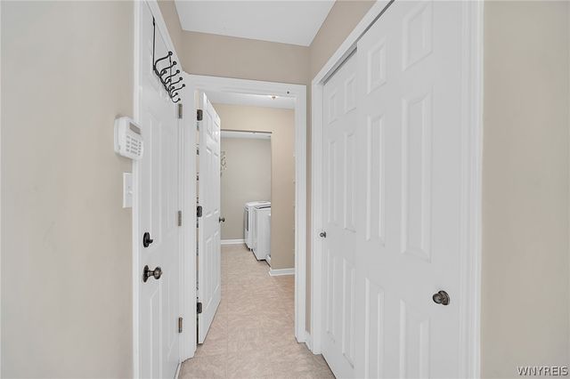 43 Caldwell Drive, West Seneca, NY 14224