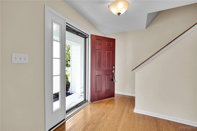 43 Caldwell Drive, West Seneca, NY 14224