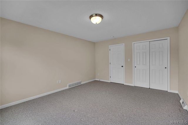 43 Caldwell Drive, West Seneca, NY 14224