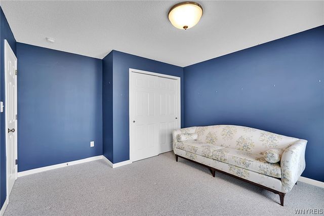 43 Caldwell Drive, West Seneca, NY 14224